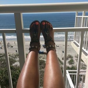 Meet your Posher, Crystal